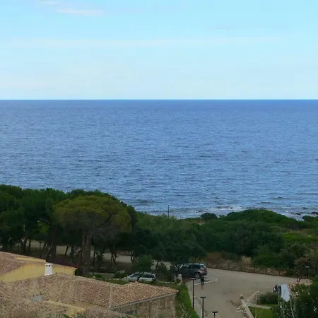 House 28 - On The Beach Ferienhaus Budoni