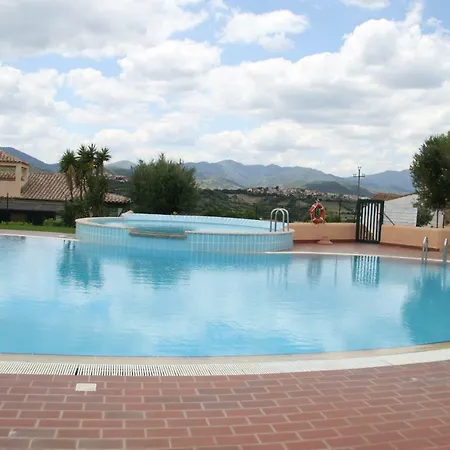 House 28 - On The Beach * Budoni